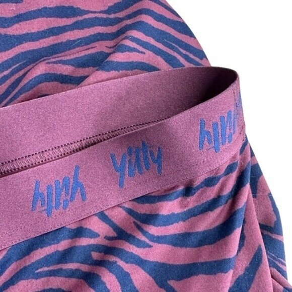 Yitty Fabletics by Lizzo Plus Size 2X Leggings Maroon Zebra Print Cropped Ankle - Picture 3 of 4